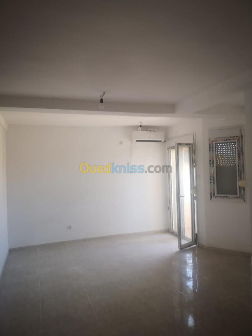 Location Appartement F5 Alger Bordj el bahri