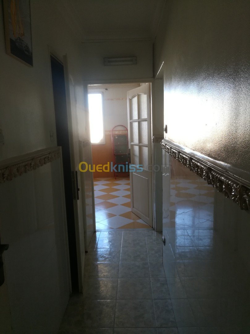 Location Appartement F3 Alger Bab ezzouar