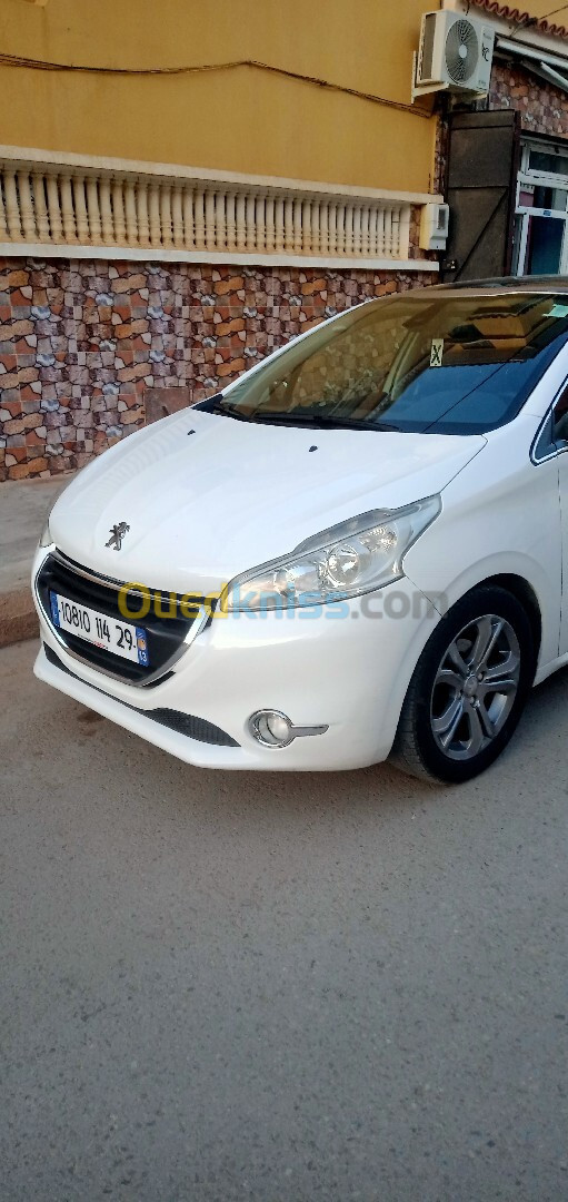 Peugeot 208 2014 Allure