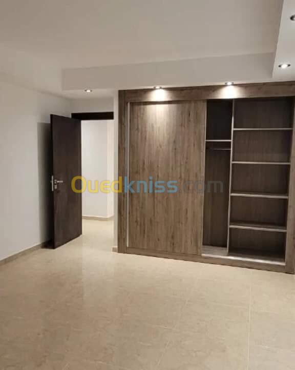 Location Appartement F4 Alger Cheraga