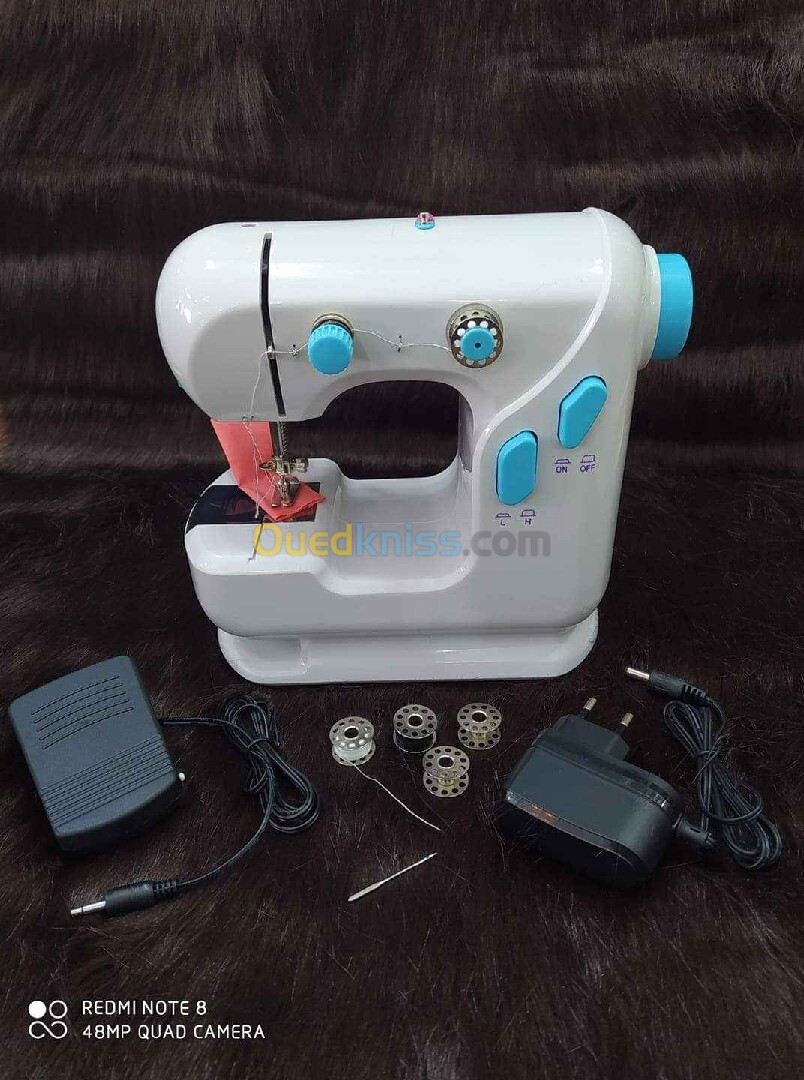 آلة الخياطة المنزلية الرائعة 306 Electric Sewing Machine