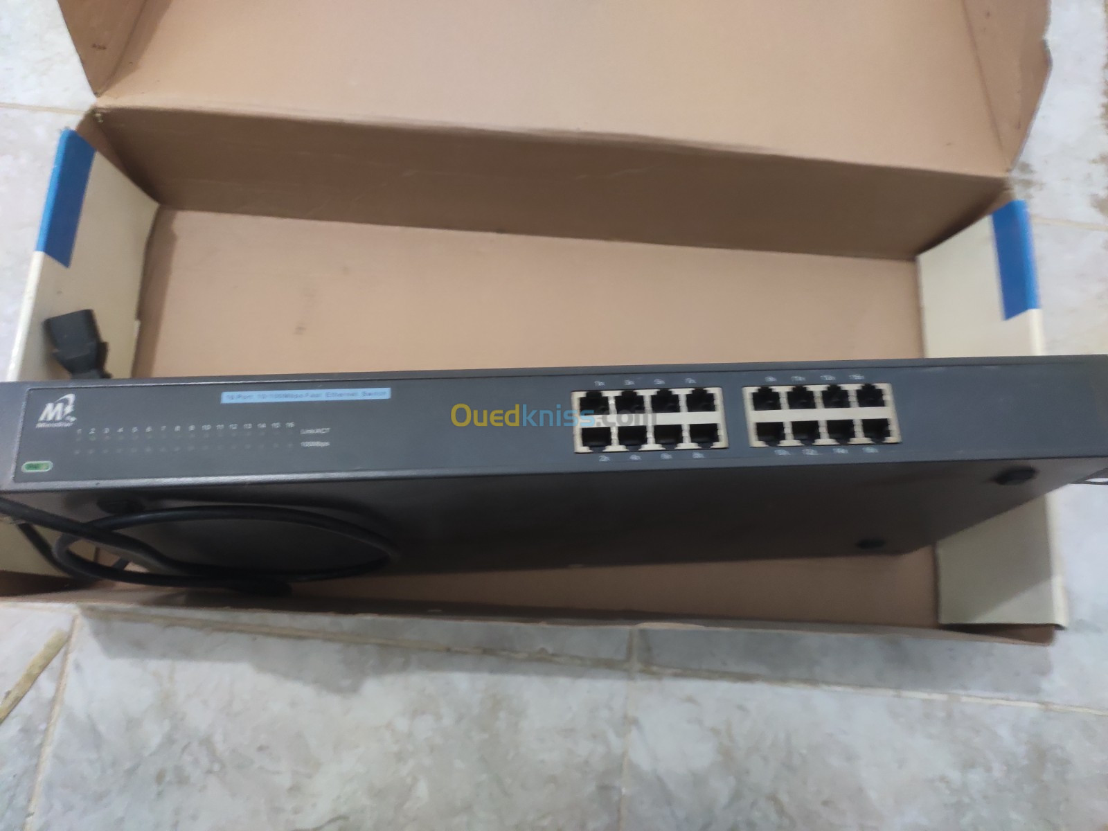 Switch 16 port