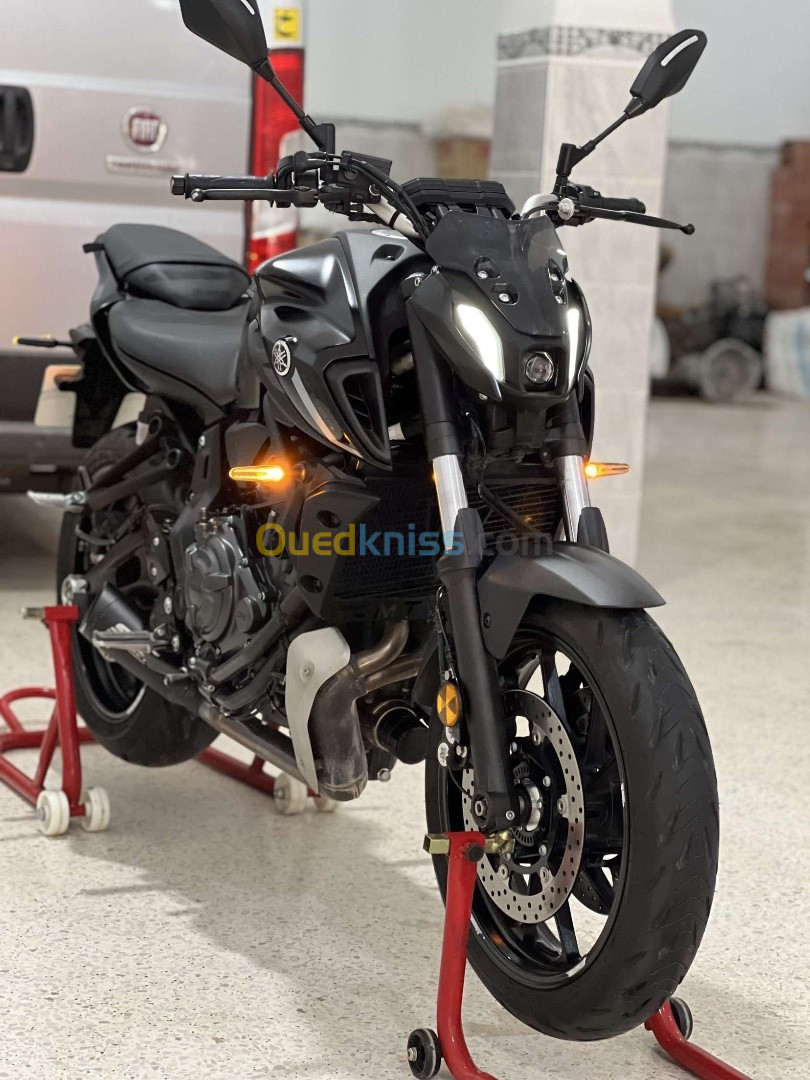 Yamaha Mt07 2023