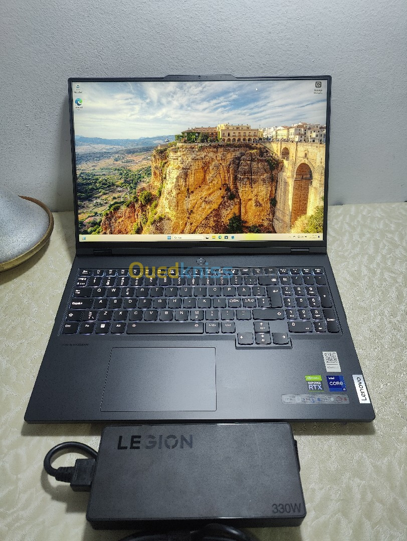 LENOVO LEGION 7 PRO i9-13900HX TRX 4080 2TB SSD 32GB DDR5