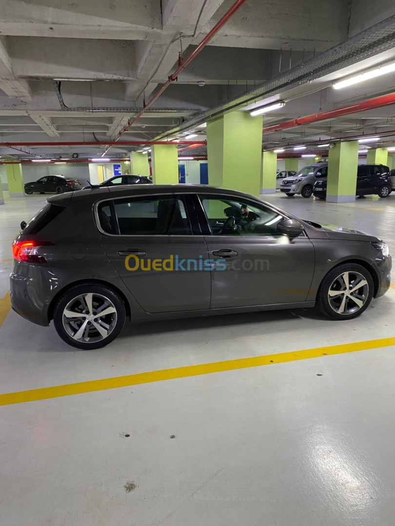 Peugeot 308 2015 Allure