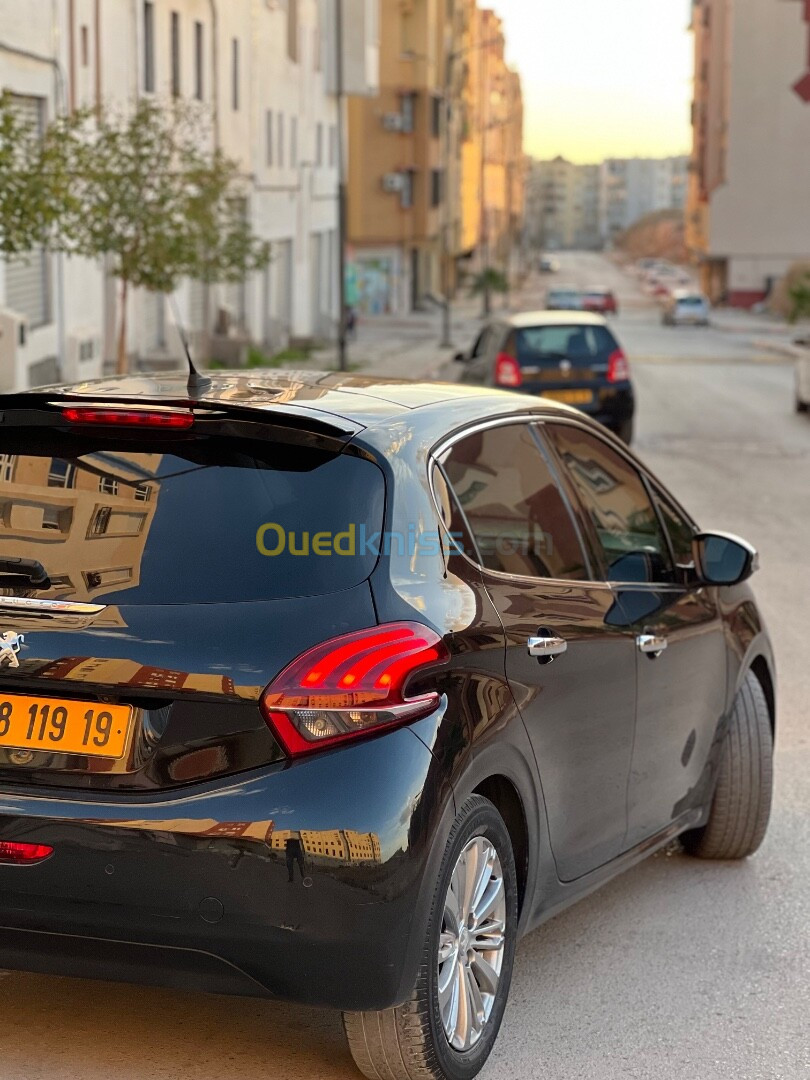 Peugeot 208 2019 Allure