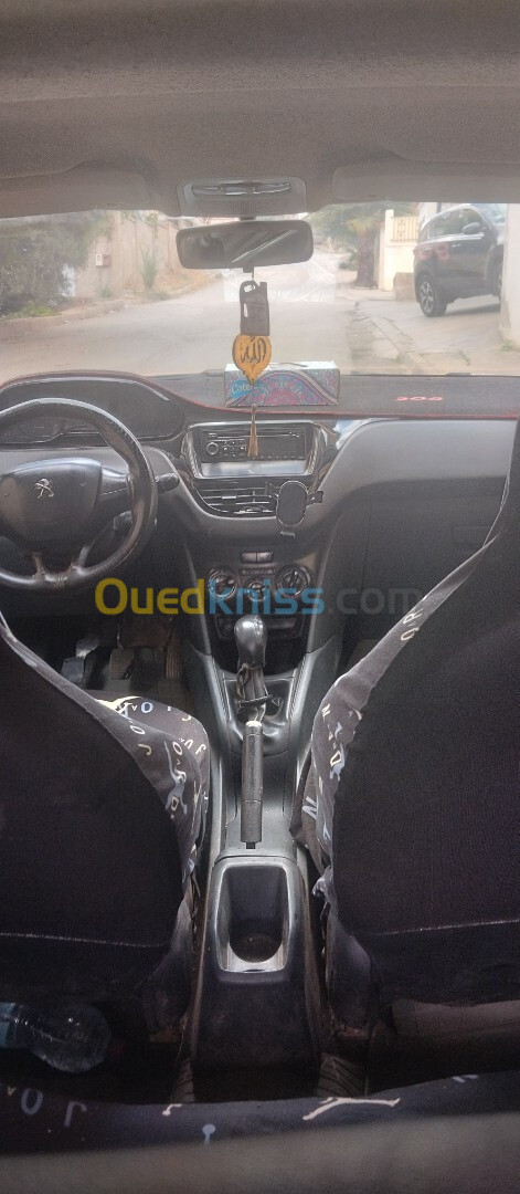 Peugeot 208 2012 208