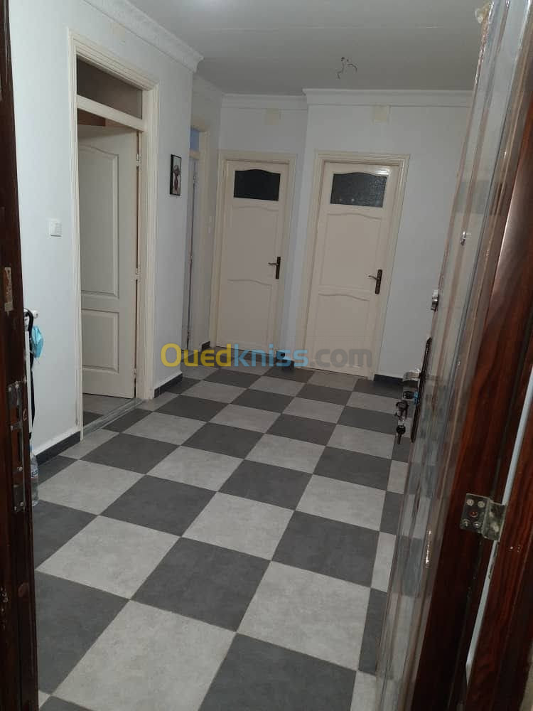 Vente Appartement F4 Alger Bordj el bahri