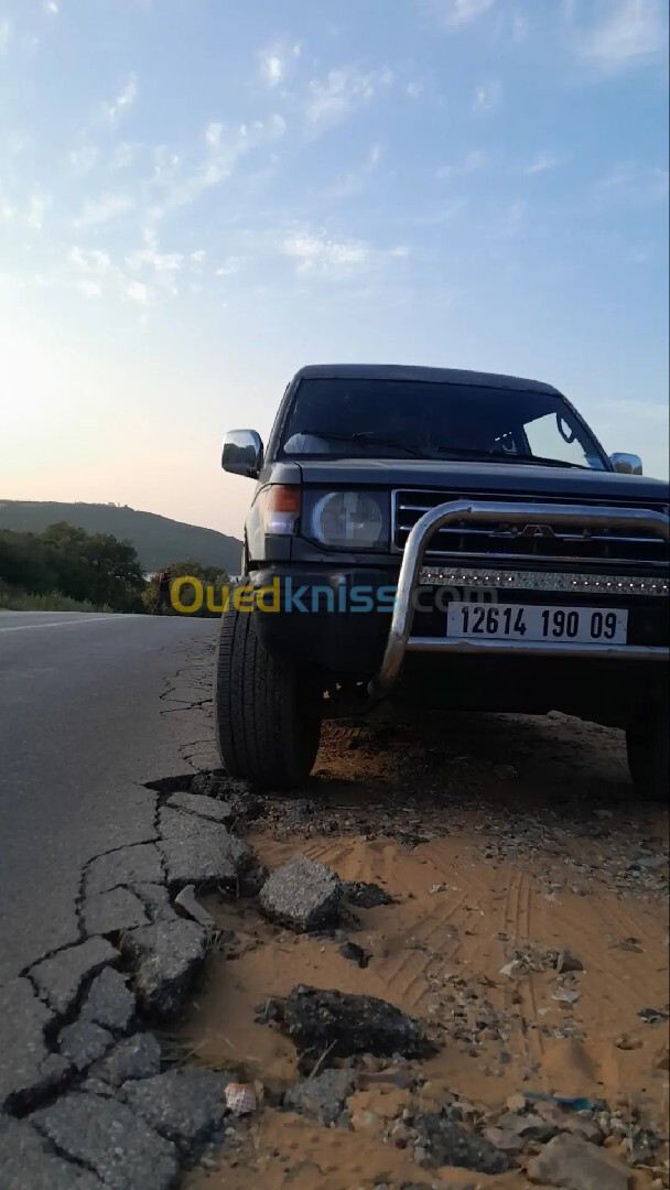 Mitsubishi Pajero Court 1990 Pajero Court