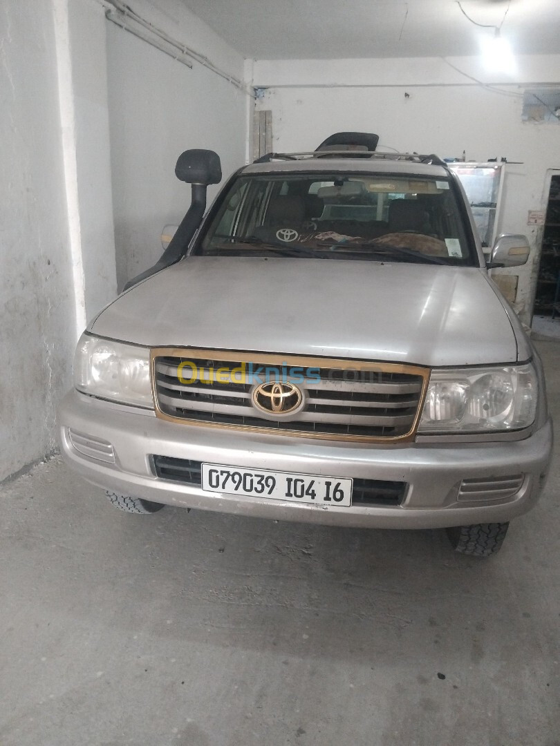 Toyota Land Cruiser 2004 105