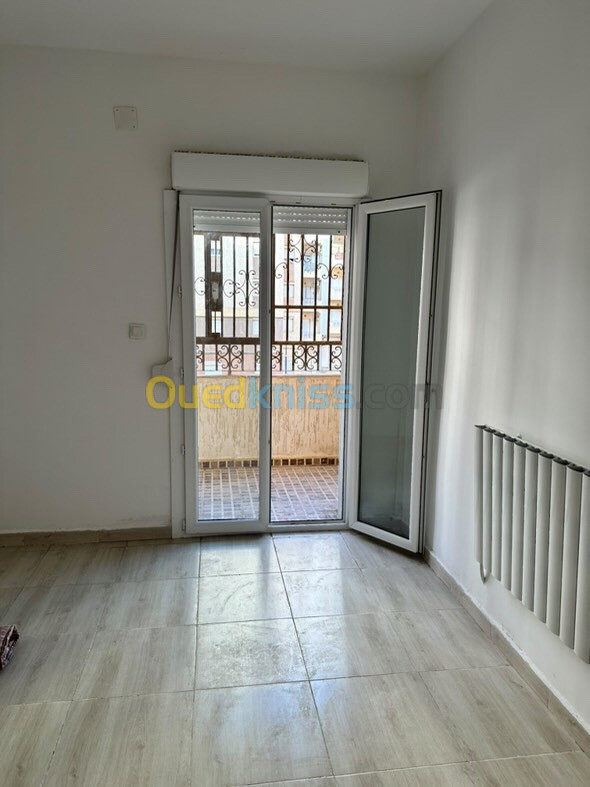 Location Appartement F5 Alger Souidania