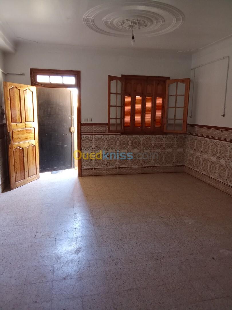 Location Niveau De Villa F3 Blida Mouzaia