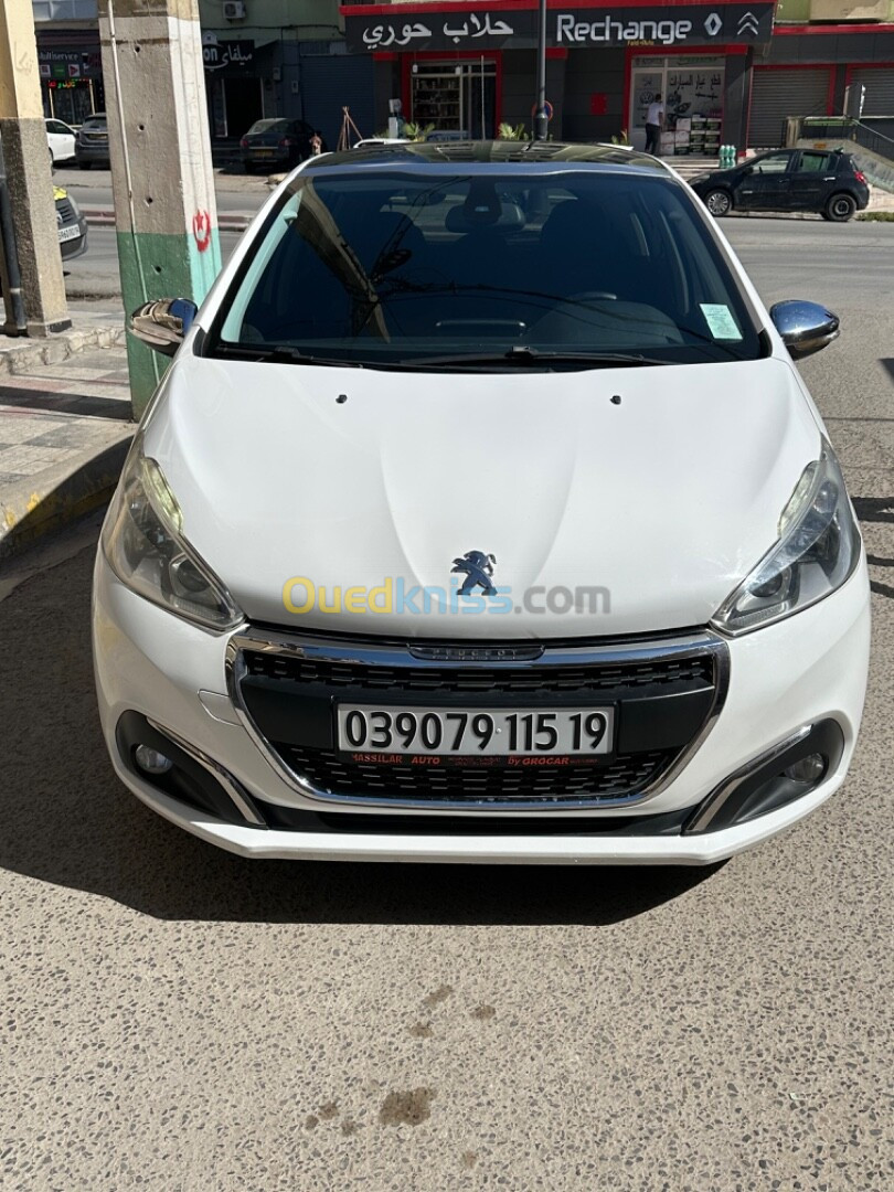 Peugeot 208 2015 Active Facelift