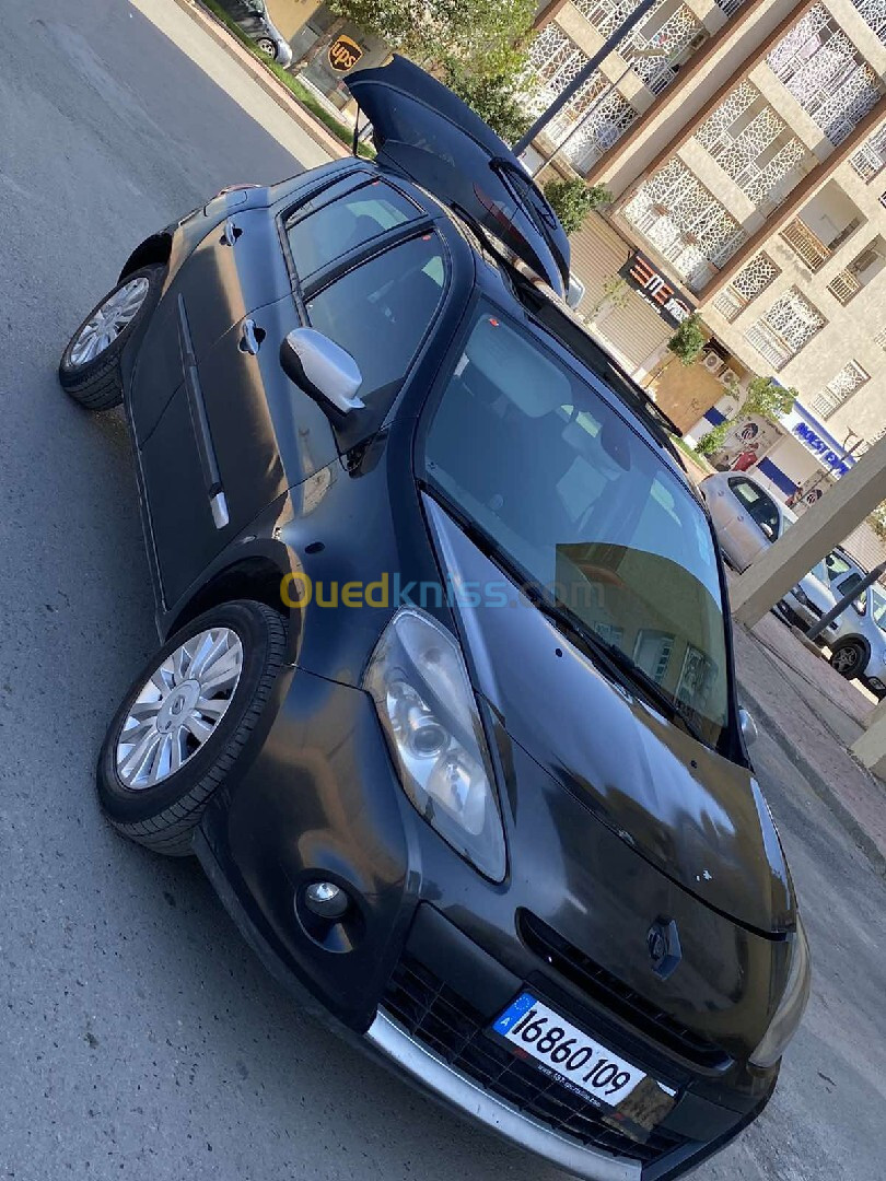 Renault Clio 3 2009 Night day