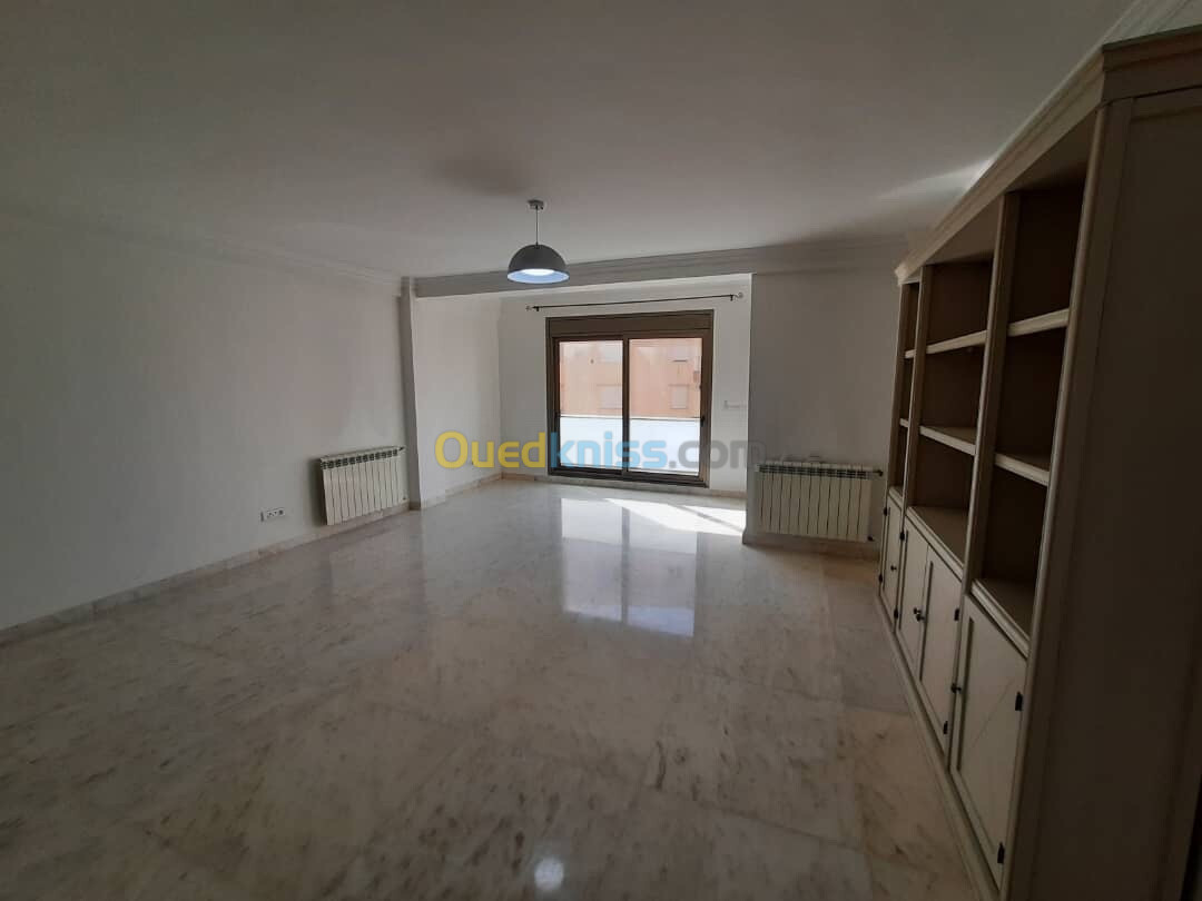 Location Appartement F4 Alger Draria