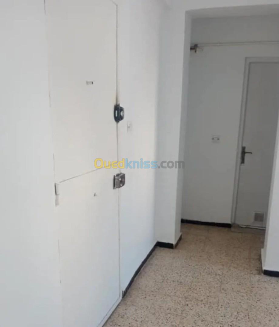 Vente Appartement F2 Oran Sidi chami