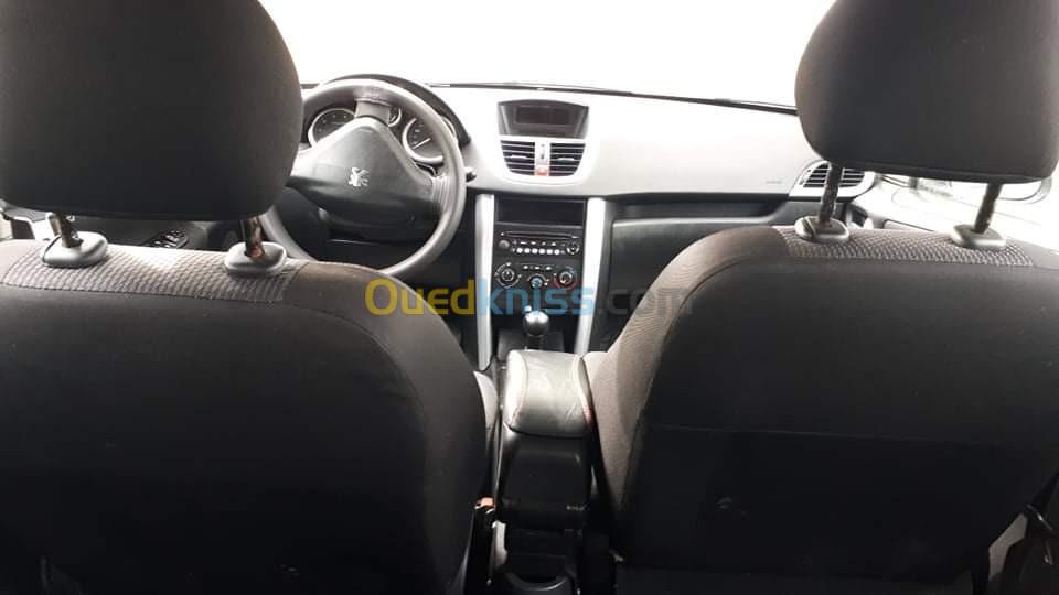 Peugeot 207 plus 2013 207 plus