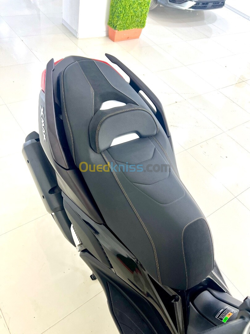 Yamaha Xmax 300 2024