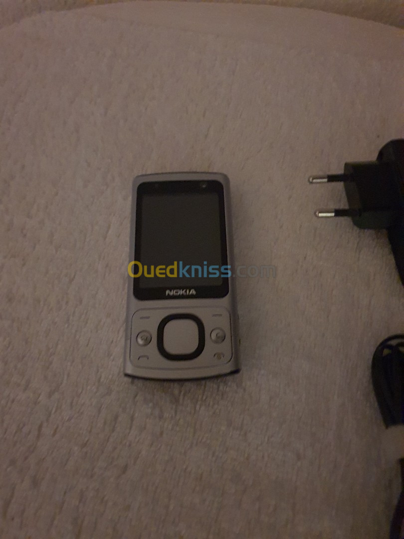 Nokia 6700