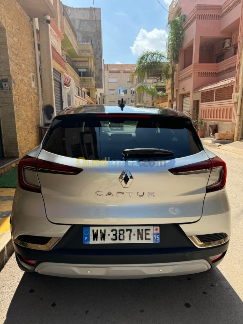 Renault Captur 2023 Techno