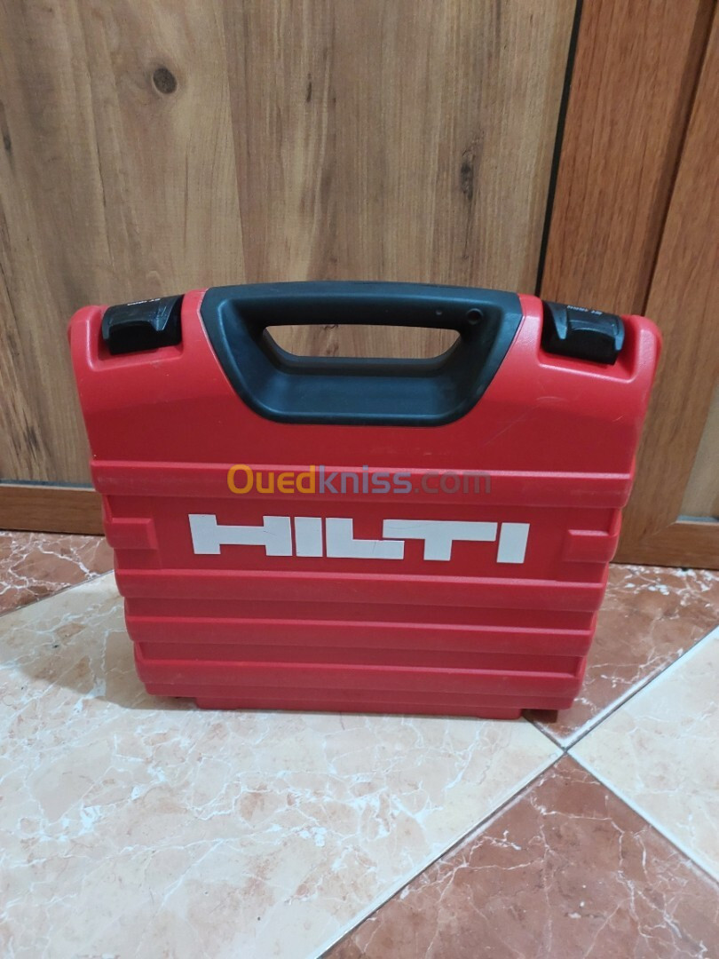 Visseuse Hilti ST1800