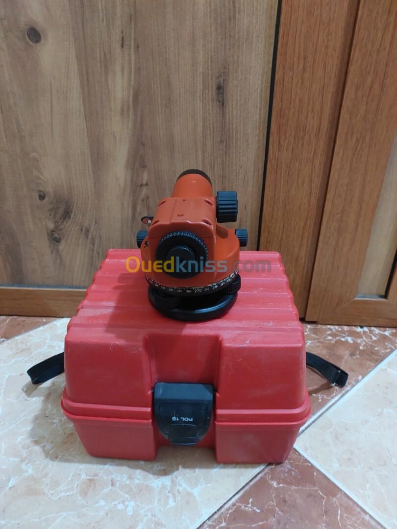 Niveau de chantier Hilti POL 15