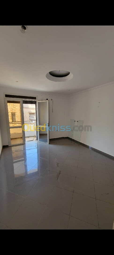 Location Appartement F4 Alger Cheraga