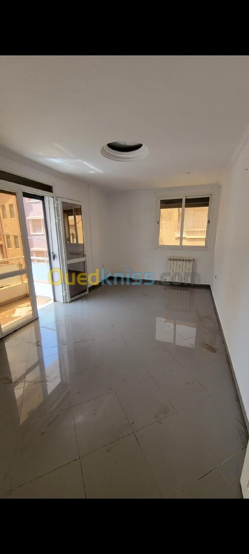 Location Appartement F4 Alger Cheraga