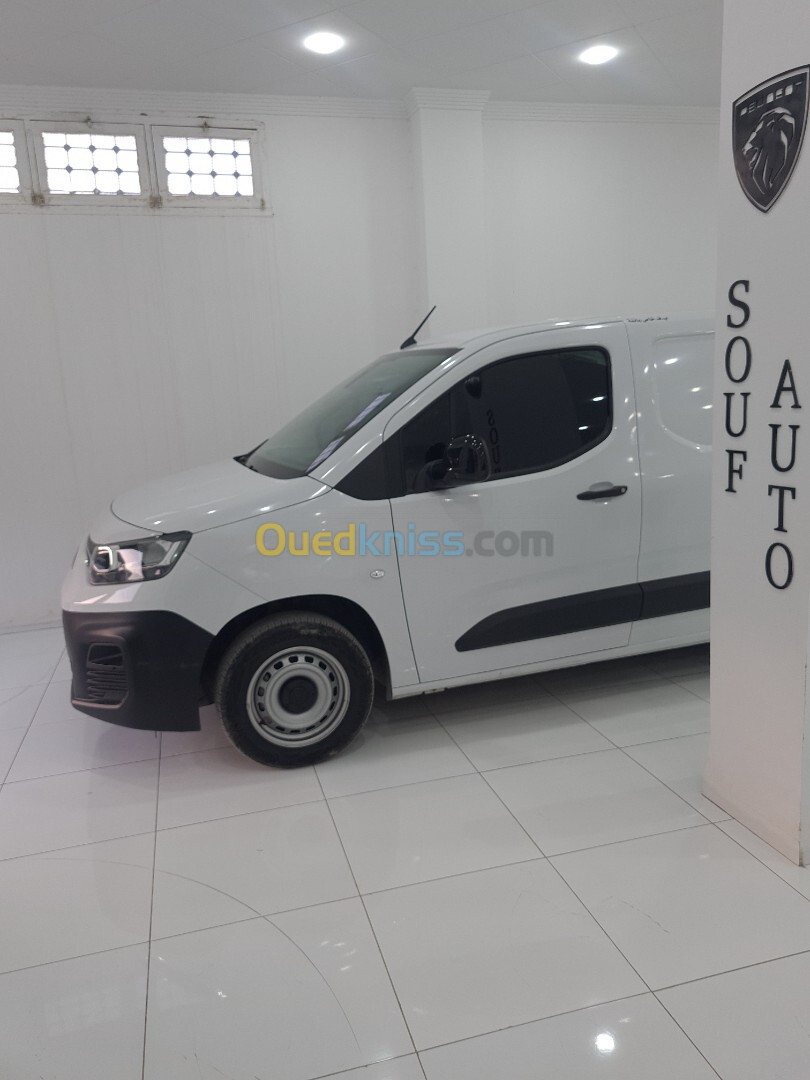 Fiat Professional Doblo italien 2023 