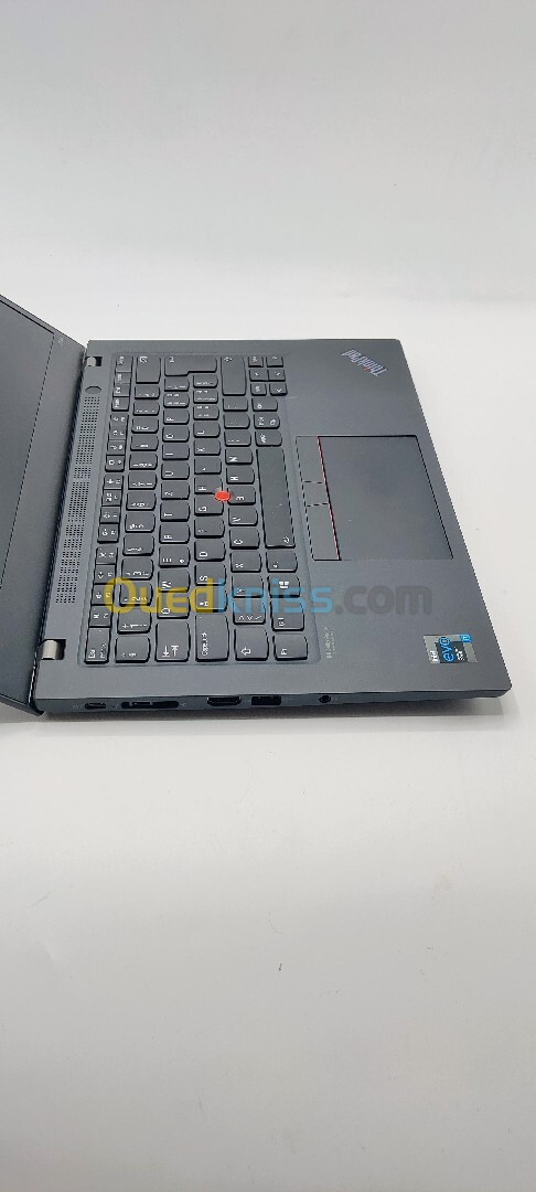 Thinkpad t14s i7 11em. 16gb RAM. 512 SSD Nvme 