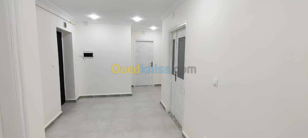 Vente Appartement F4 Alger Bordj el bahri