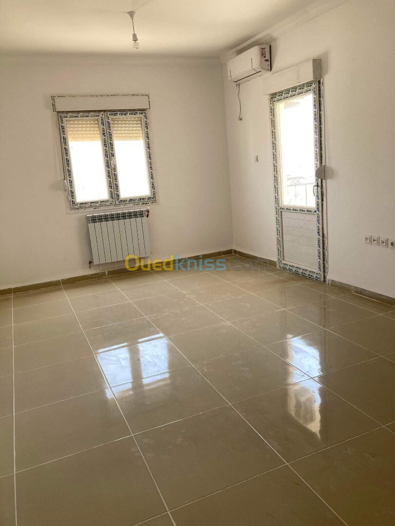 Location Appartement F5 Alger Ain benian