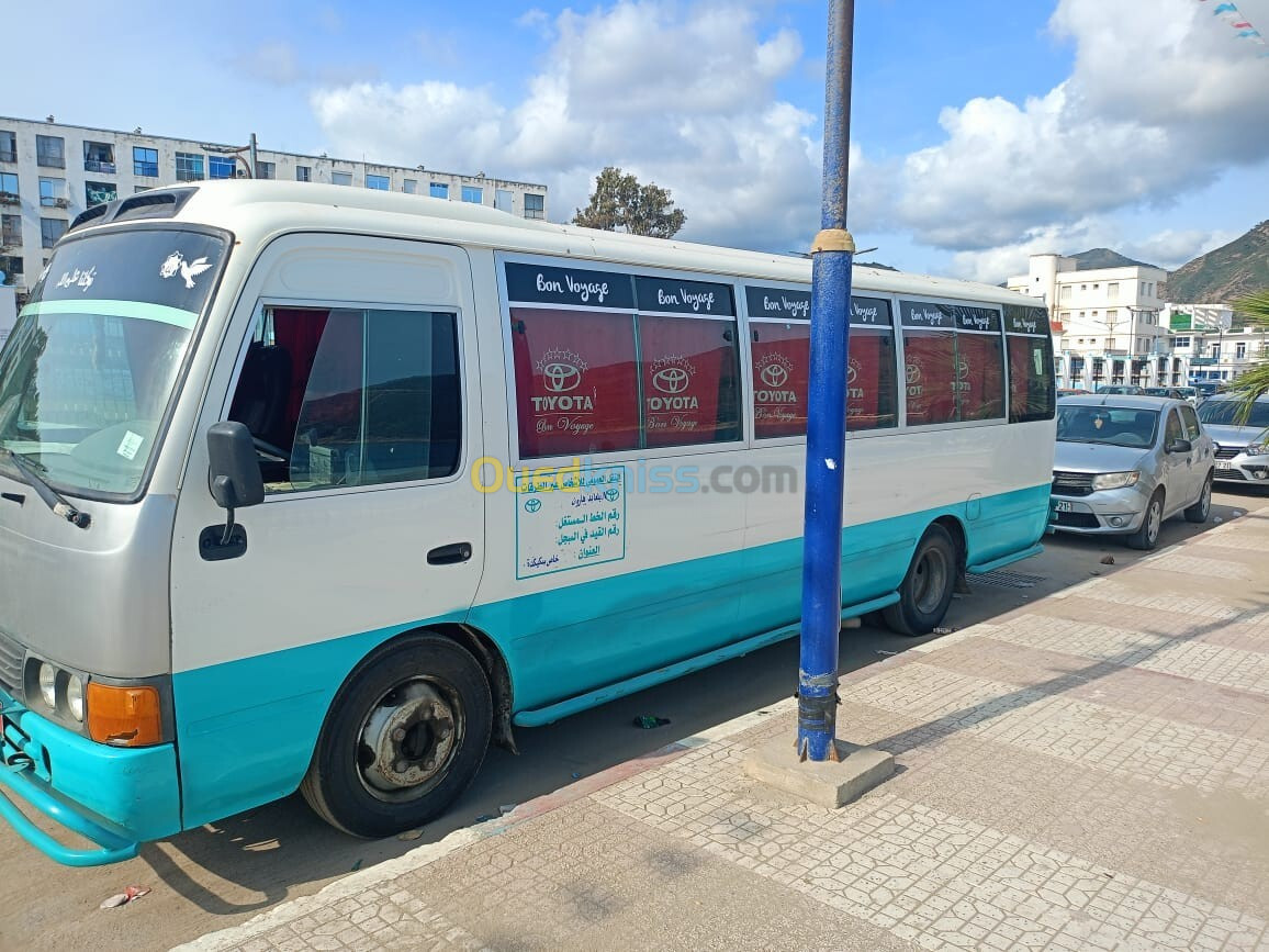 Toyota Coaster 