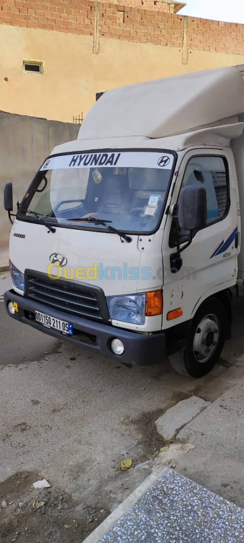 Hyundai hd65 Hyundai hd65 2011 - Batna Algeria