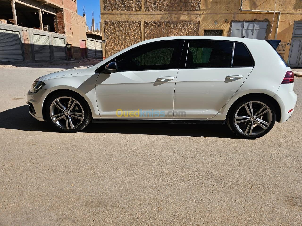 Volkswagen Golf 7 2018 Carat+