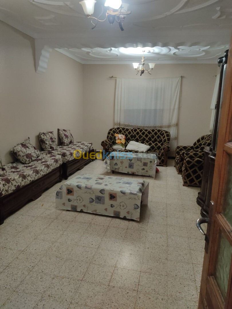 Location vacances Niveau De Villa F3 Tipaza Gouraya