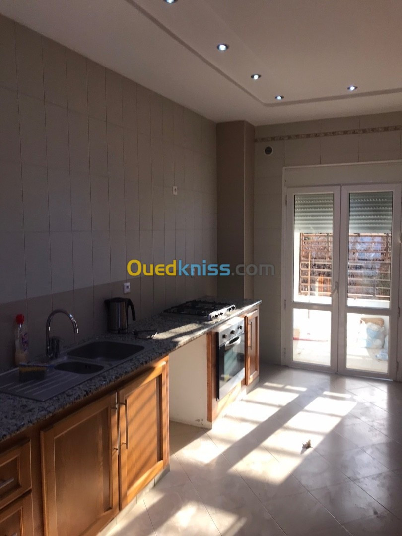 Location Niveau De Villa F3 Alger Ain naadja