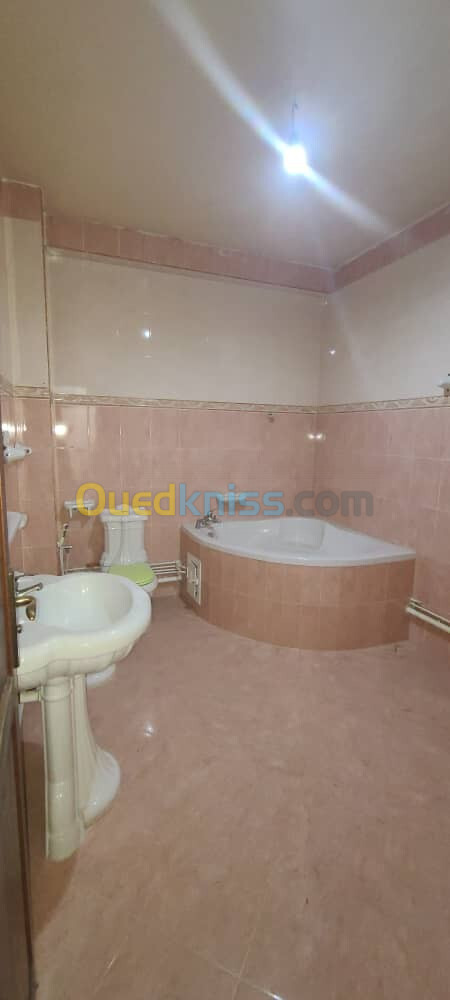 Location Niveau De Villa F4 Alger Ain naadja