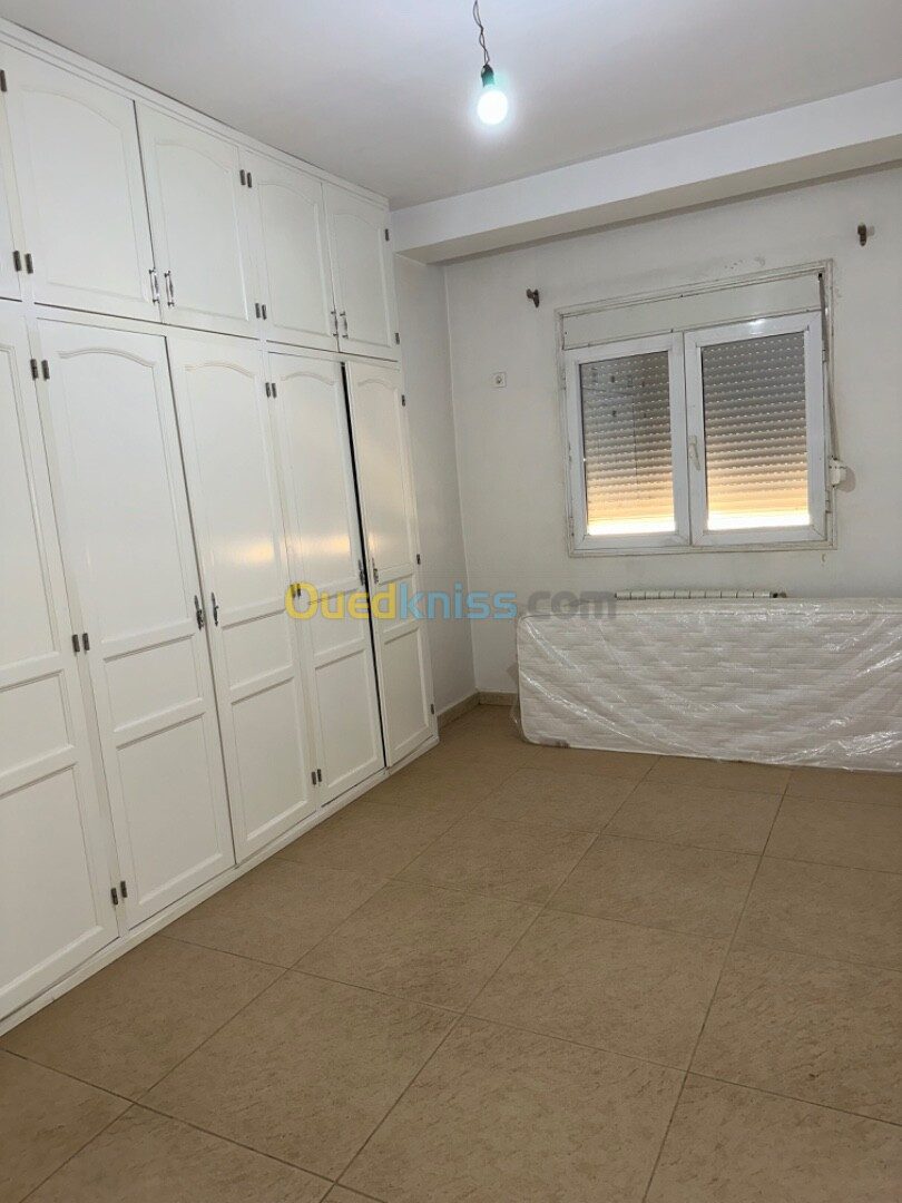 Location Appartement F3 Alger Hussein dey