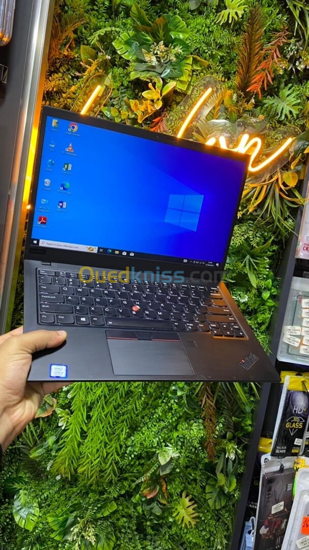 LENOVO X1 CARBON I5 8th 8GB 256GB SSD 14 FHD