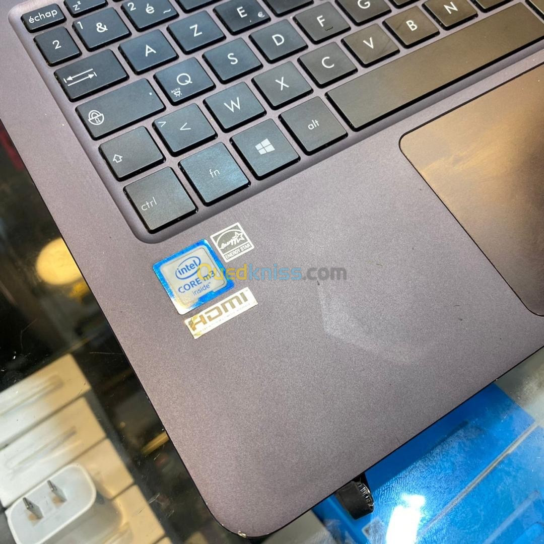 ASUS ZENBOOK 14 M3 6Y30 8GB 256GB SSD 14 