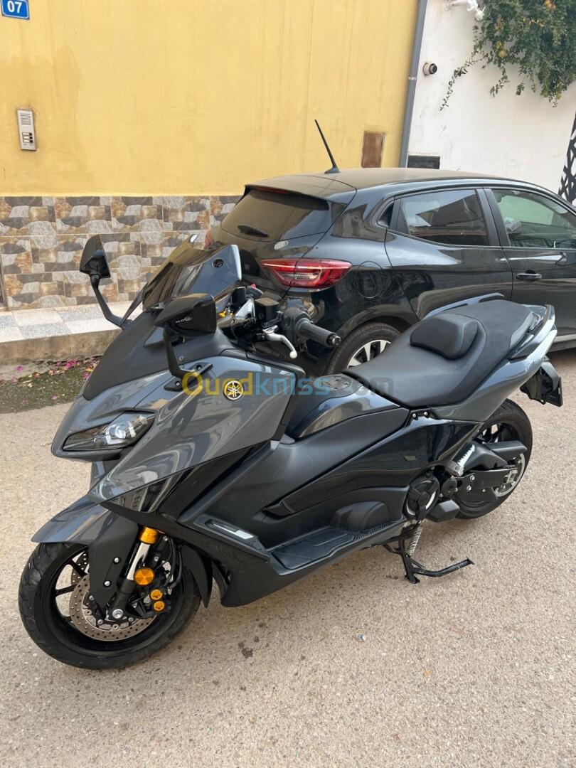 Yamaha Tmax 560 2022