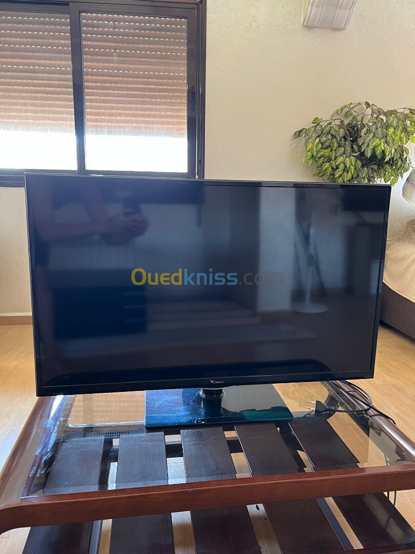 Téléviseur Condor 40 pouces Full HD