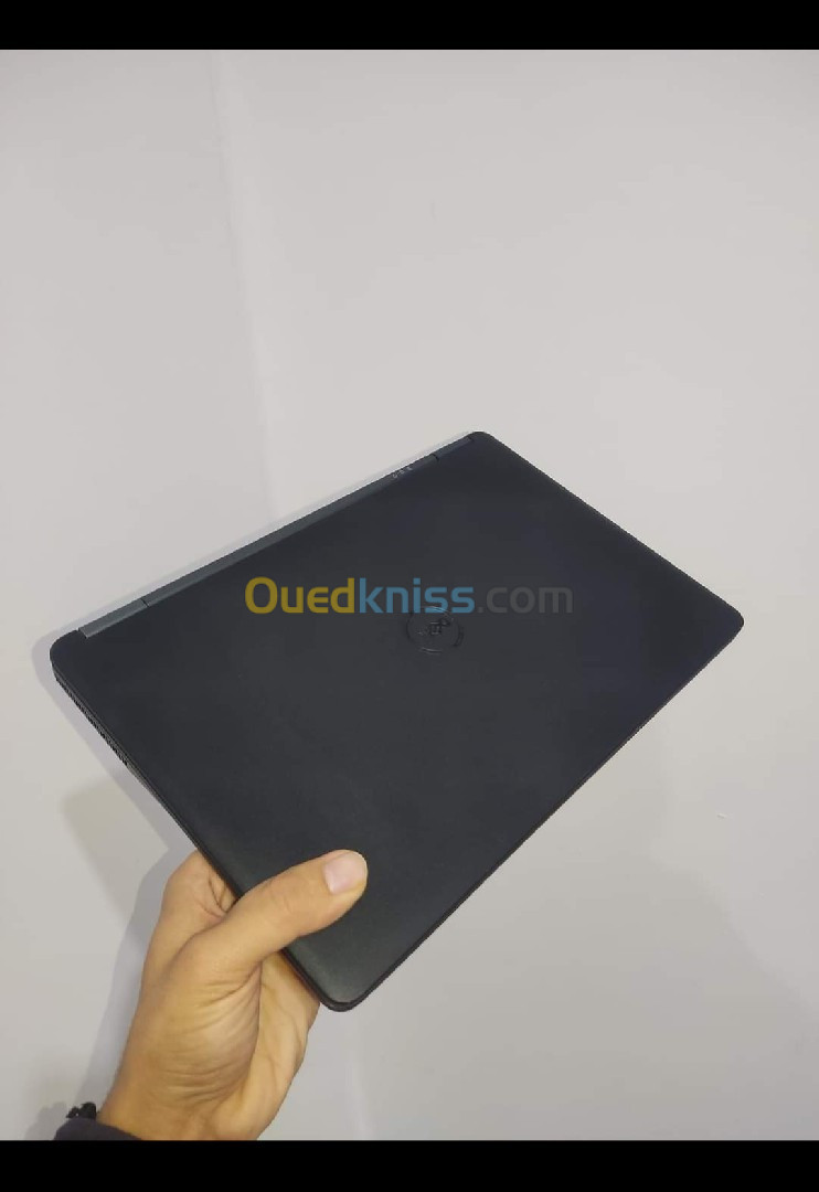 حاسوب Laptop DELL Latitude E7750