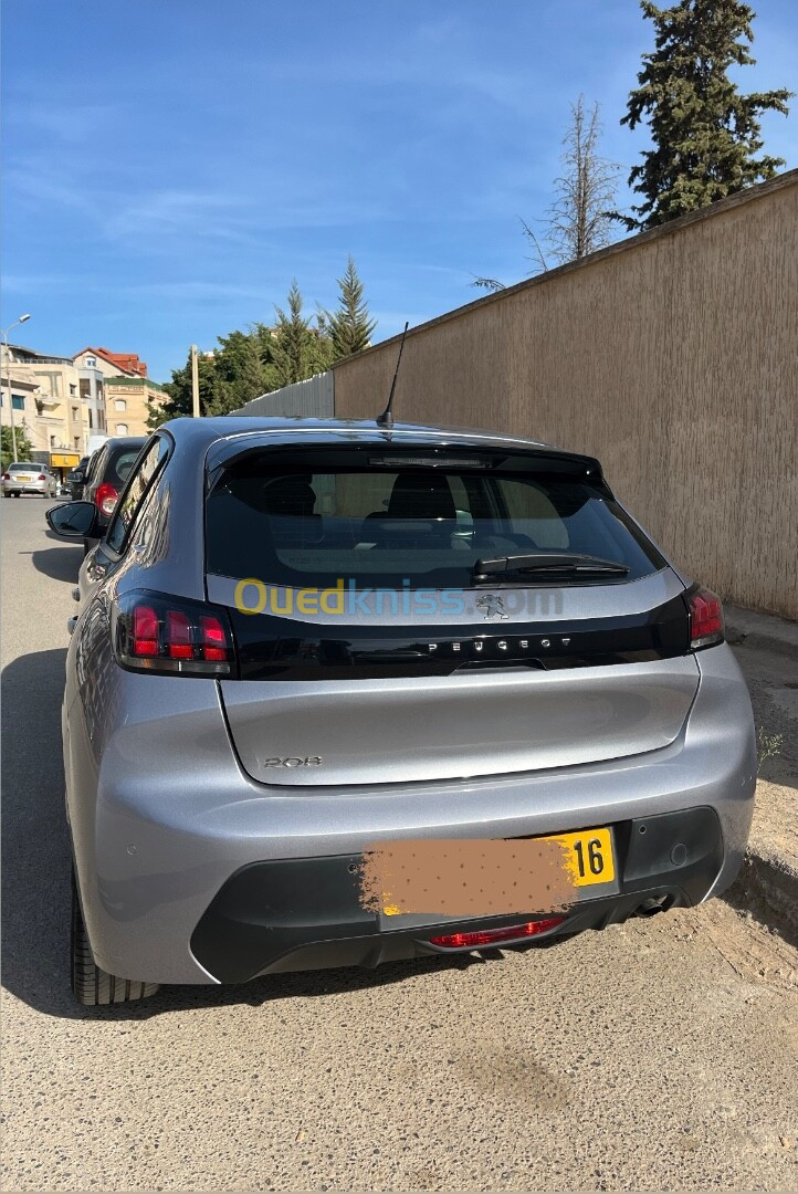 Peugeot 208 2022 208