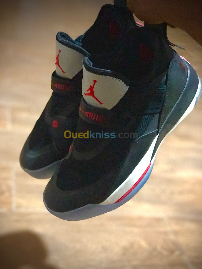 Jordan XXXIII original pointure 41 Etat 10/10 livraison disponible 58 wilaya 