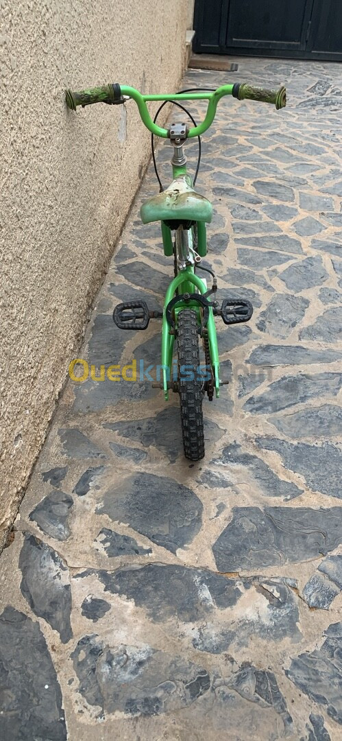 Vélo pour enfants دراجة الأطفال