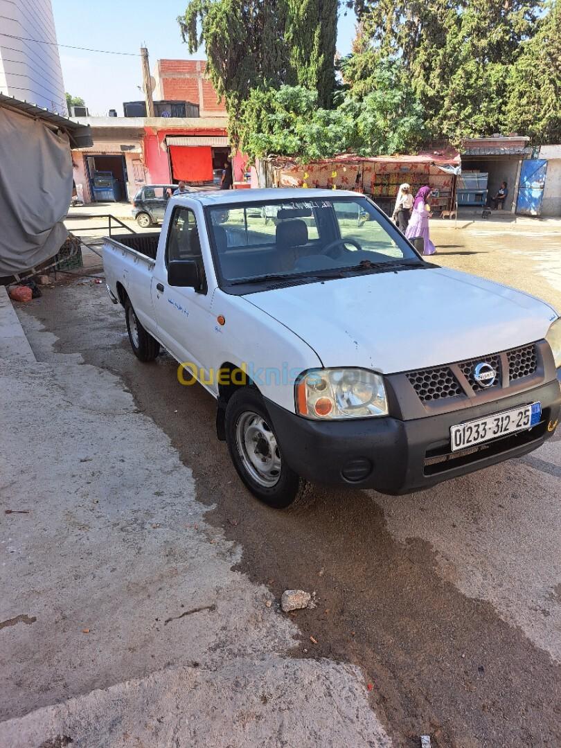 Nissan Pickup 2012 Pickup