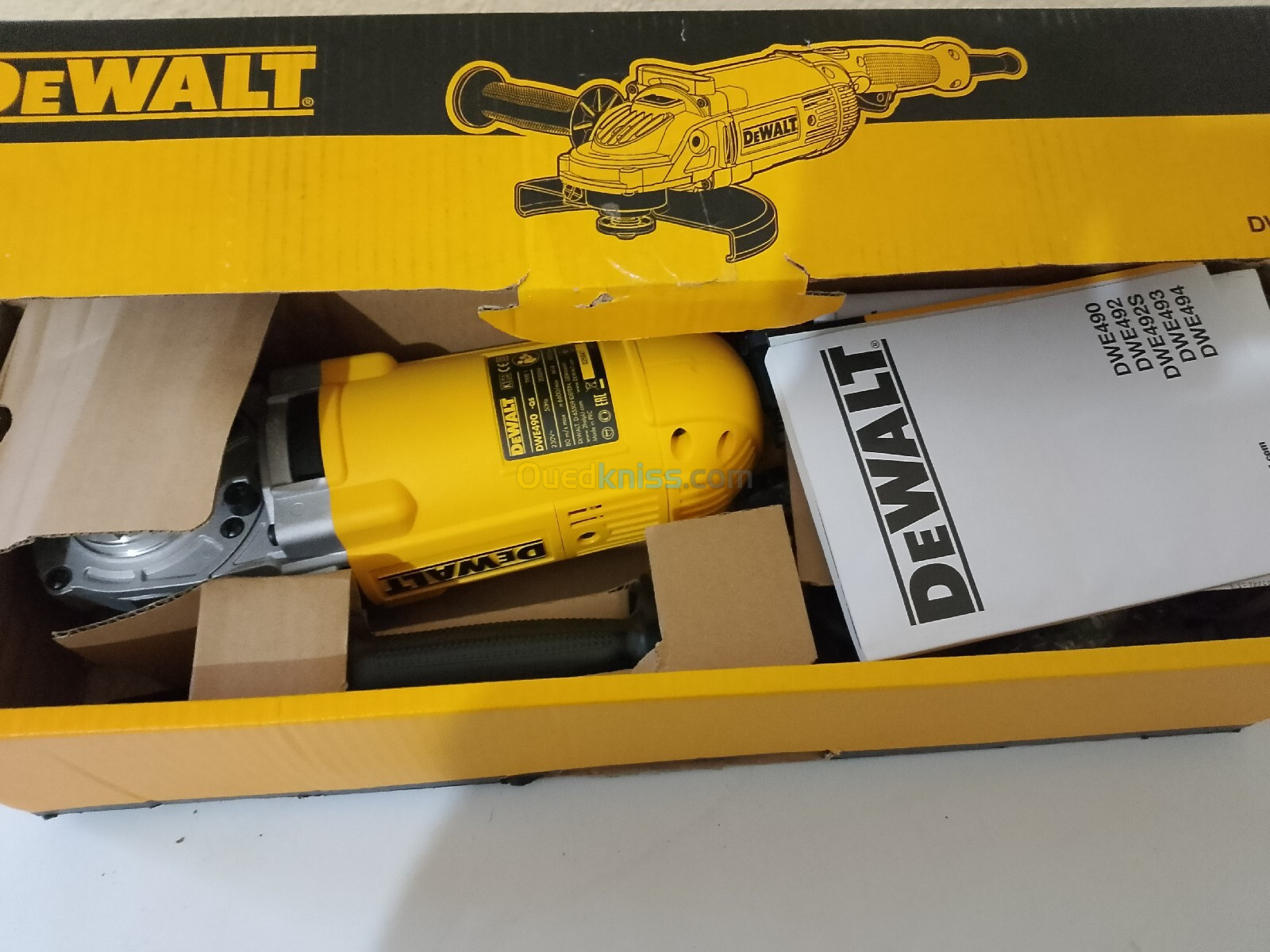 Meuleuse dewalt 230mm