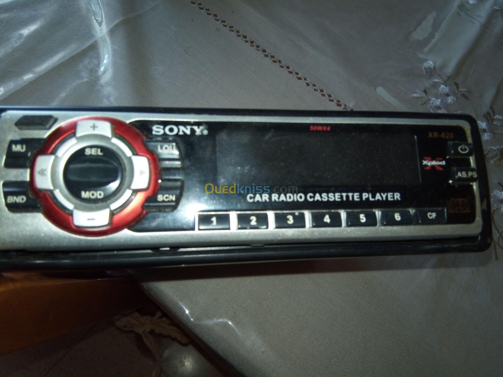 A vendre poste radio/ cassette pour voiture